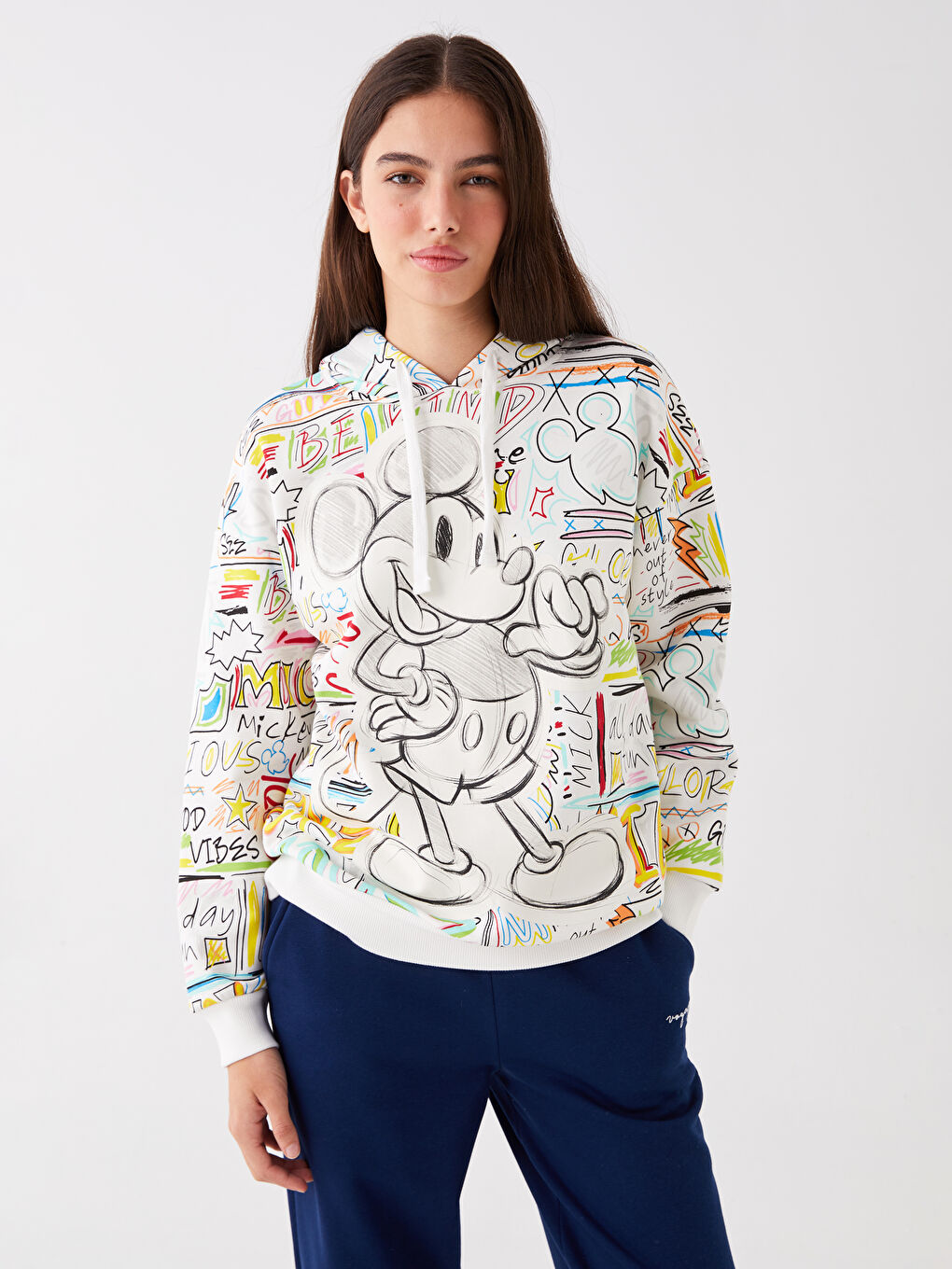 LCW Vision Ekru Baskılı Mickey Mouse Baskılı Oversize Kadın Kalın Hoodie - 1