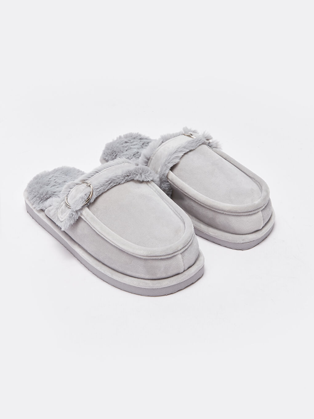 Gri Önü Kapalı Süet Kadın Ev Terliği