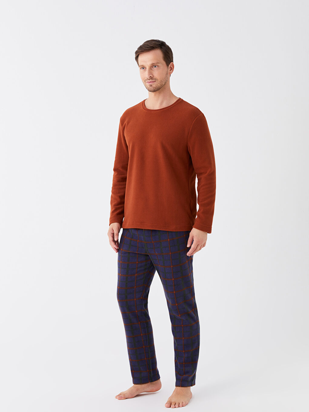 LC WAIKIKI Standart Kalıp Ekose Polar Erkek Pijama Takımı -W3CG02Z8-LSJ