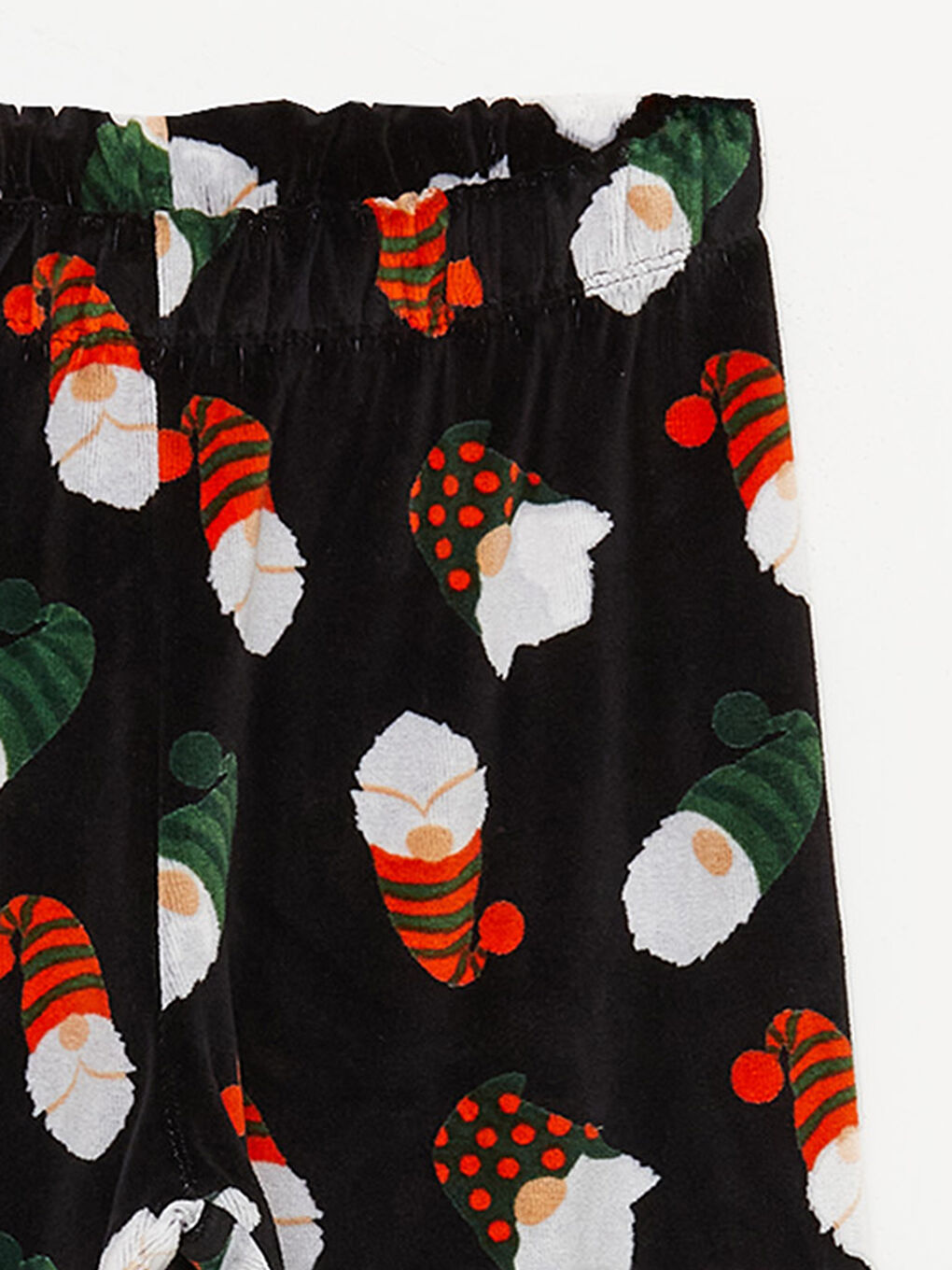 Yeşil Bisiklet Yaka Yılbaşı Temalı Uzun Kollu Kadife Erkek Çocuk Pijama Takımı-5