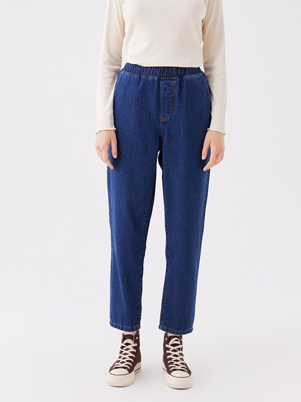 جينز بخصر مرن وقصة مستقيمة للسيدات-3