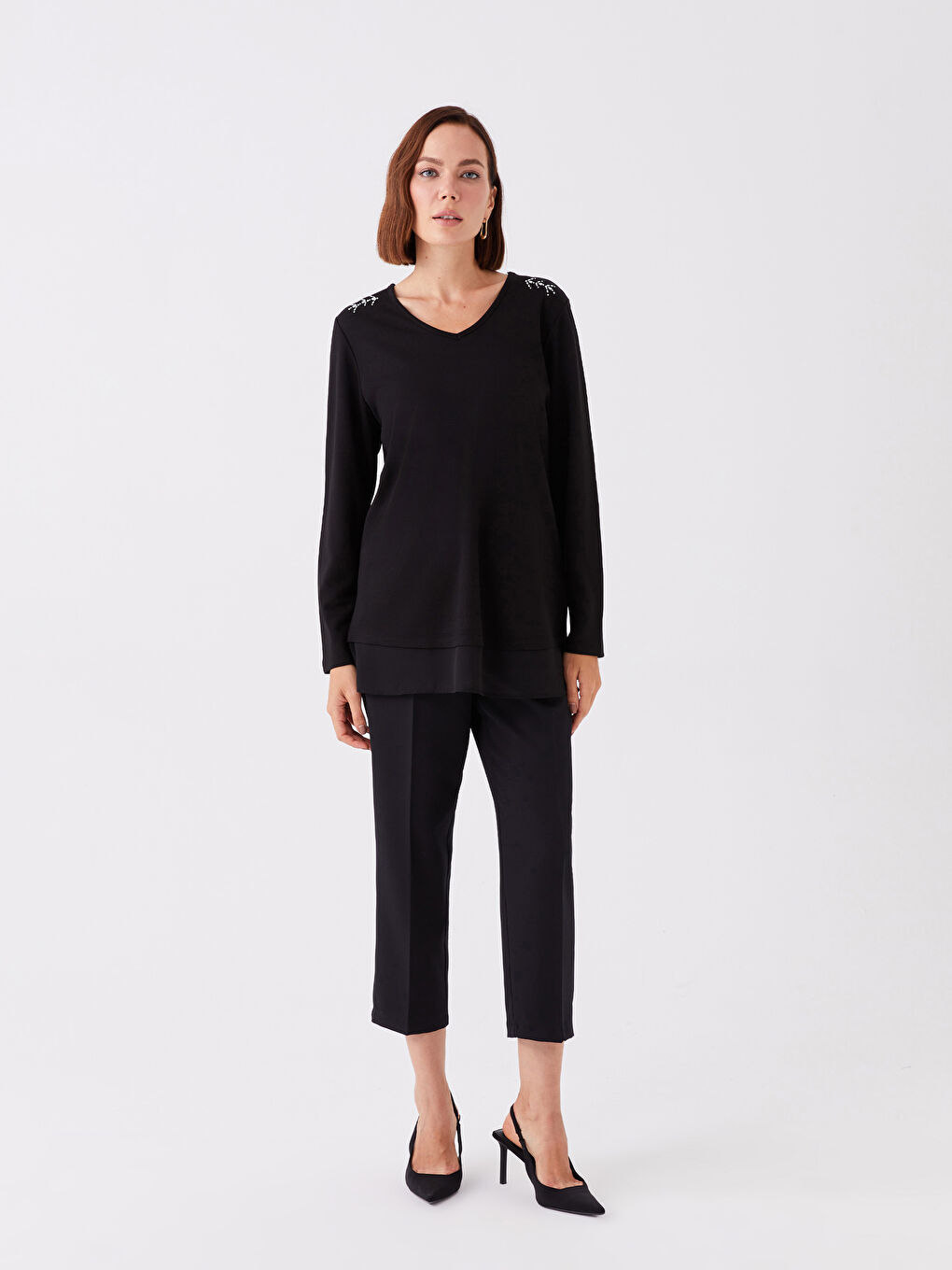 Siyah V Yaka Taşlı Uzun Kollu Kadın Bluz-2