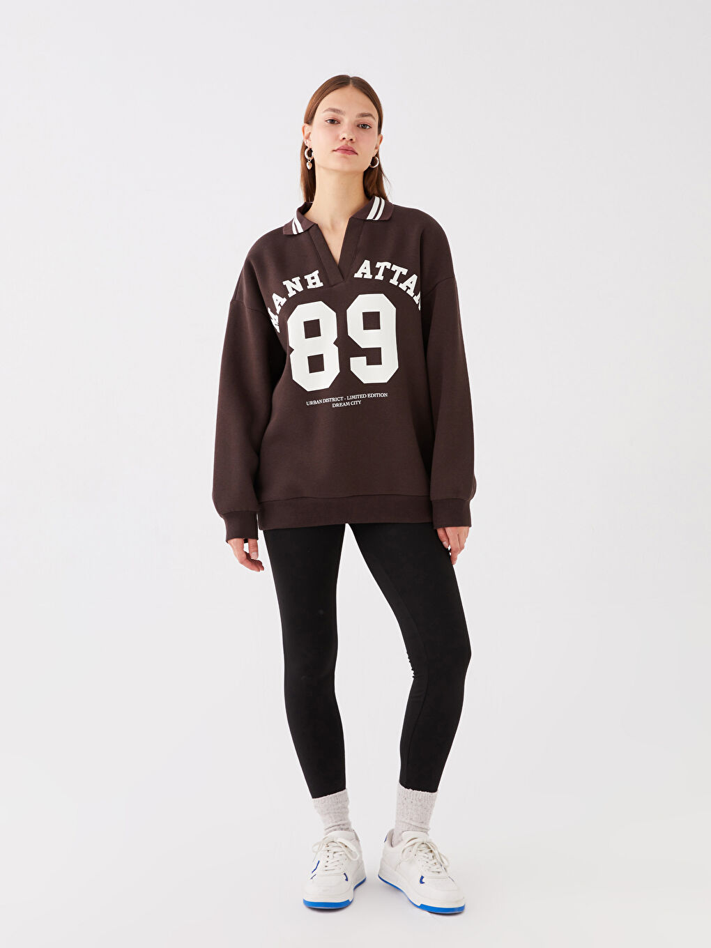 Kahverengi Polo Yaka Baskılı Oversize Kadın Kalın Sweatshirt-2
