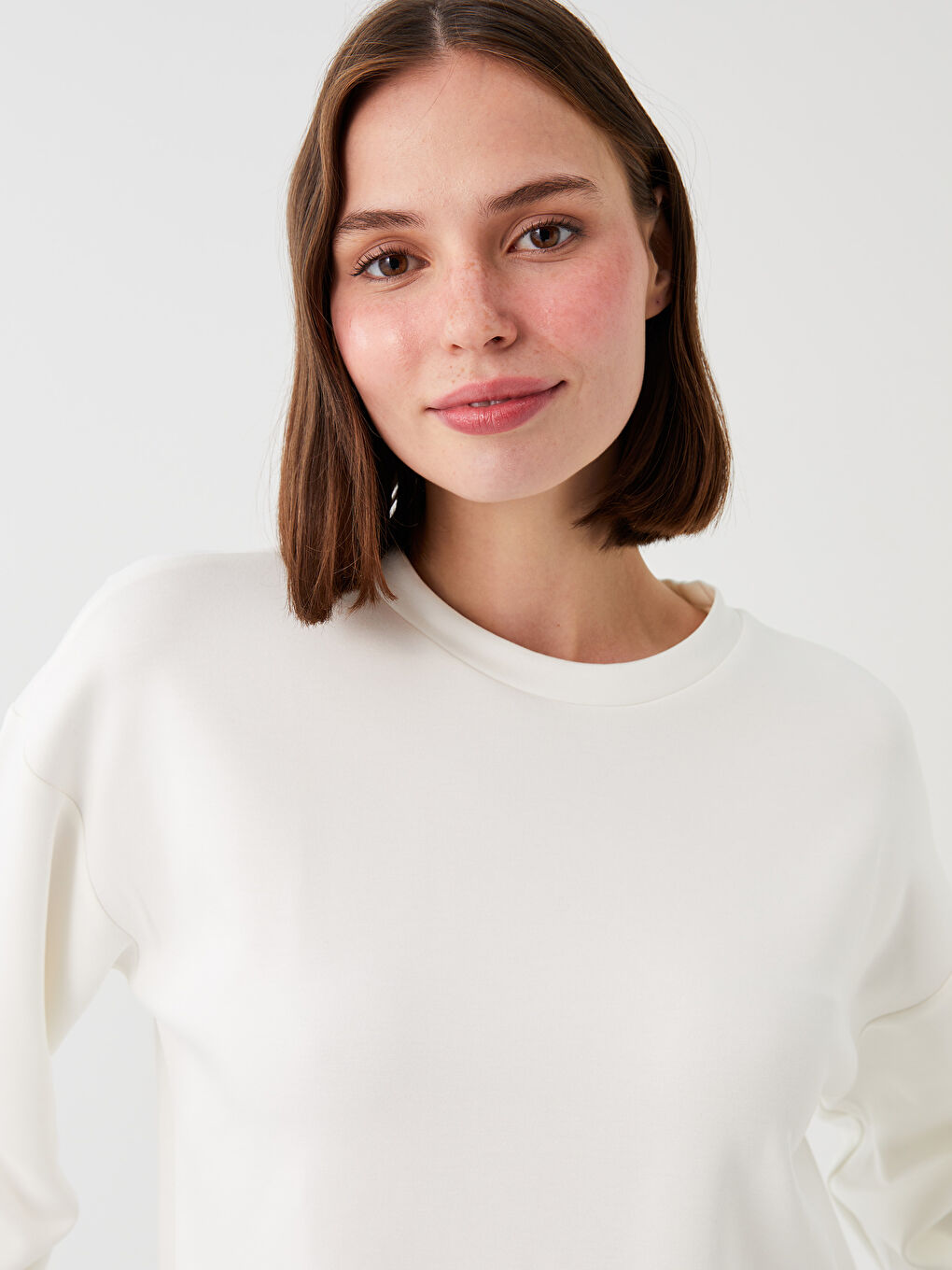 Ekru Bisiklet Yaka Oversize Kadın Sweatshirt-1