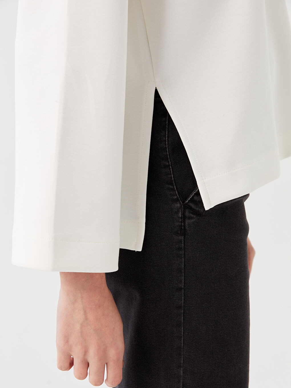 Ekru Bisiklet Yaka Oversize Kadın Sweatshirt-3