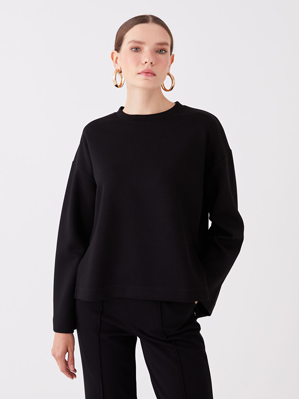 Siyah Bisiklet Yaka Oversize Kadın Sweatshirt-1