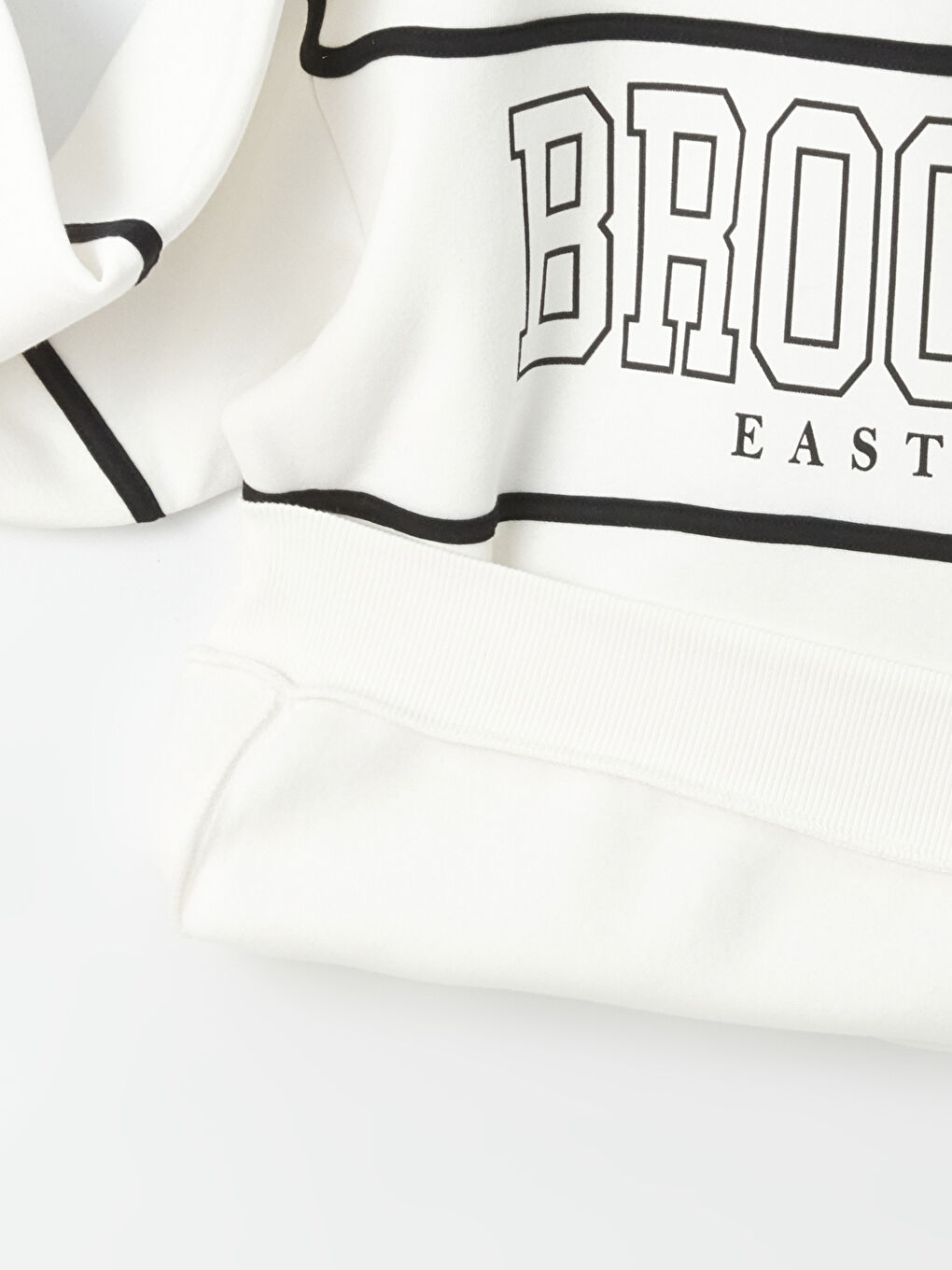 Ekru Dik Yaka Baskılı Oversize Kadın Kalın Sweatshirt-6