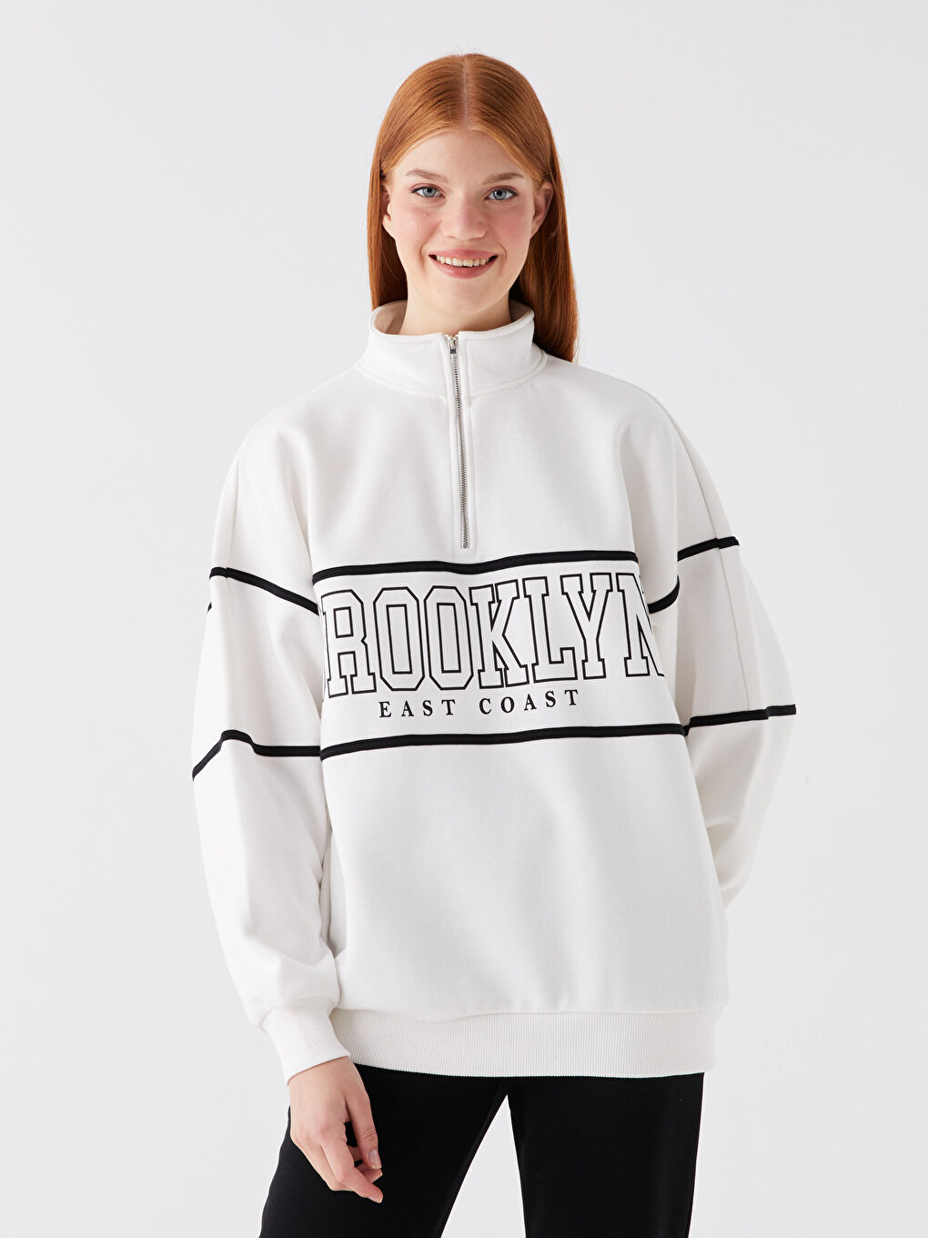 Ekru Dik Yaka Baskılı Oversize Kadın Kalın Sweatshirt-1