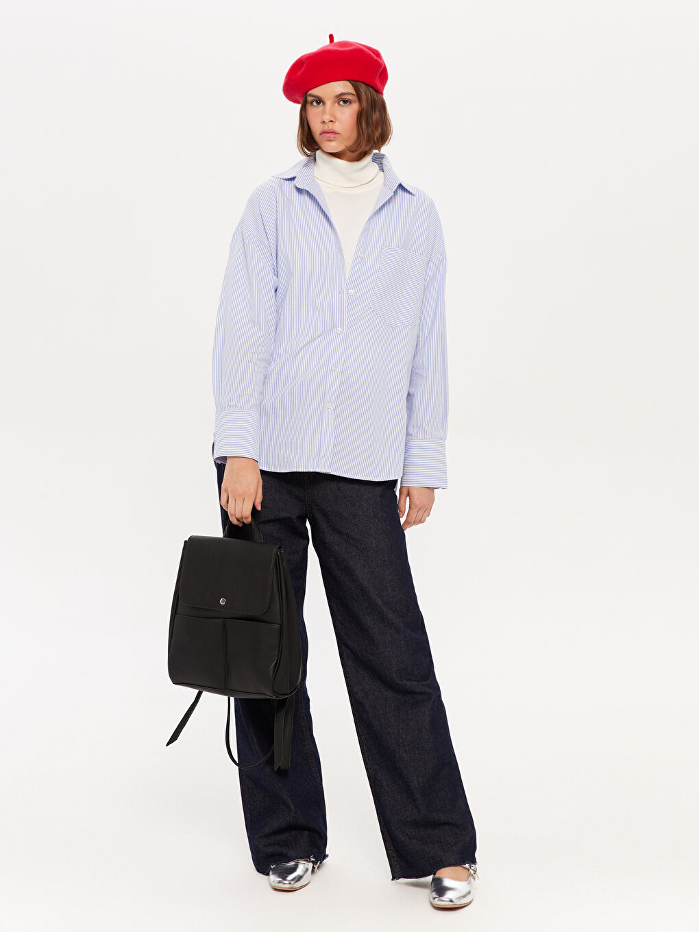 Siyah Deri Görünümlü Kadın Sırt Çantası-1