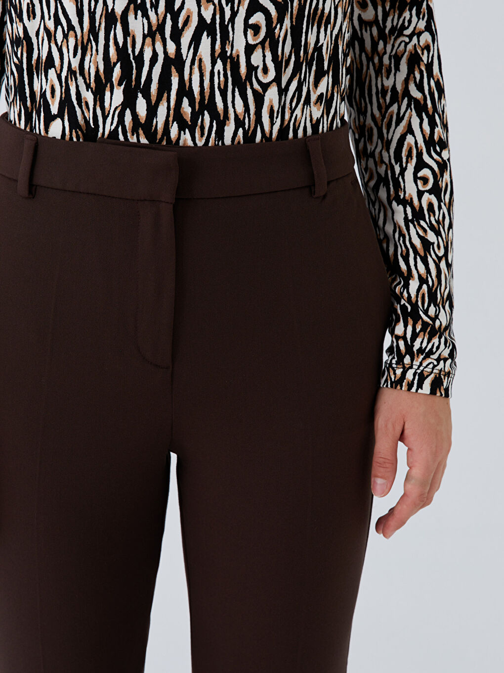 Women's Slim Fit Plain Trousers-1