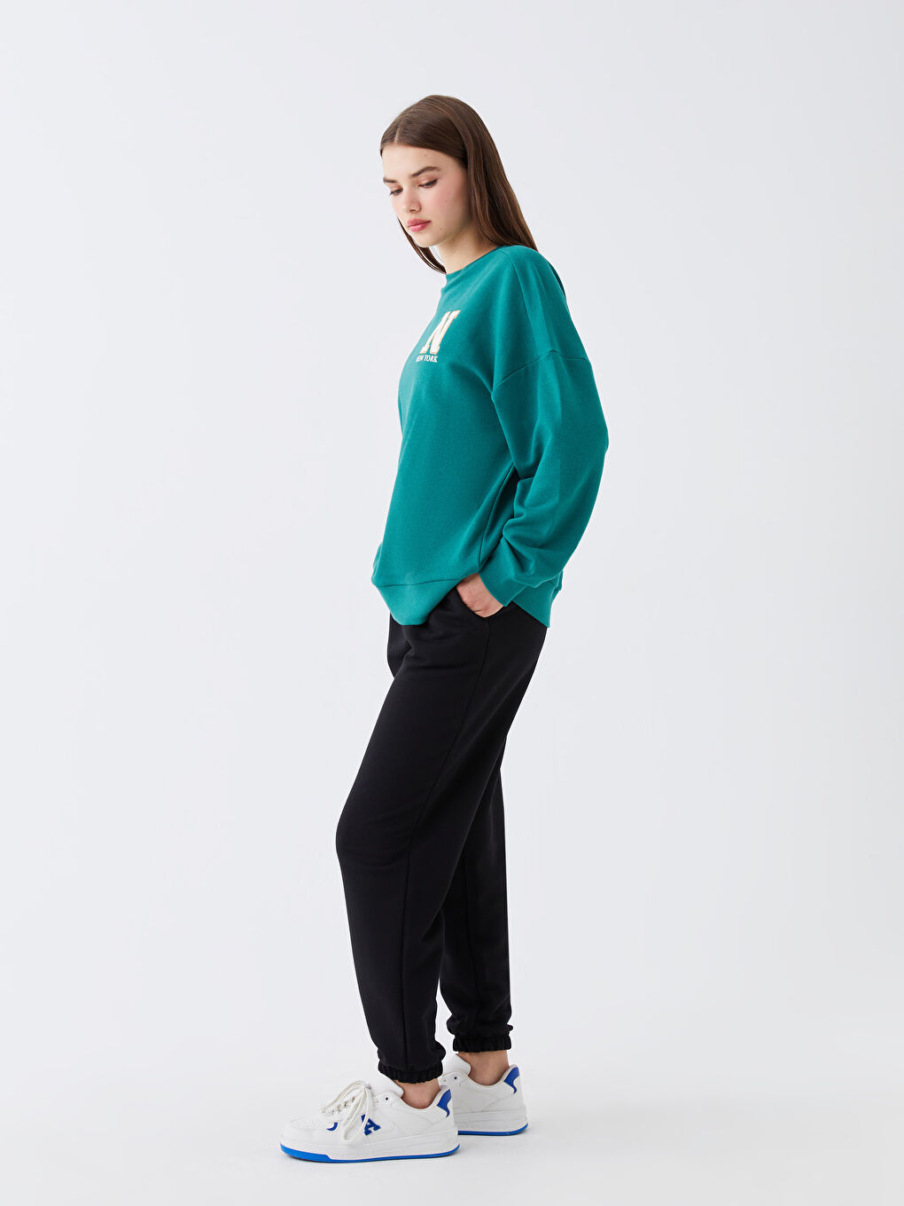 Siyah Beli Lastikli Rahat Kalıp Kadın Eşofman Altı-1