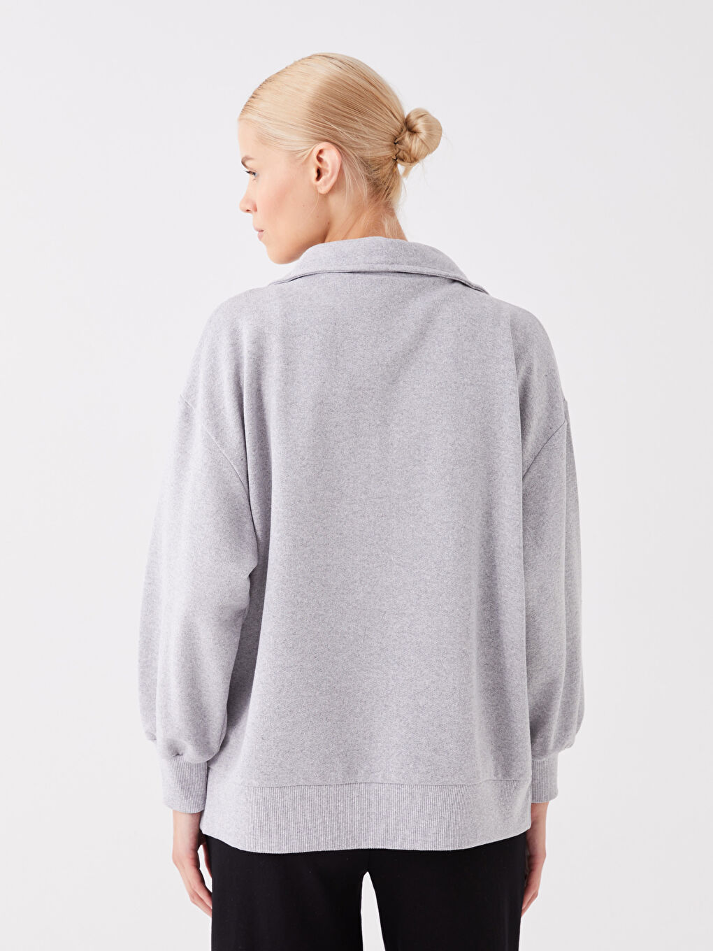 LCW Modest Açık Gri Melanj Gömlek Yaka Baskılı Uzun Kollu Oversize Kadın Sweatshirt Tunik - 4