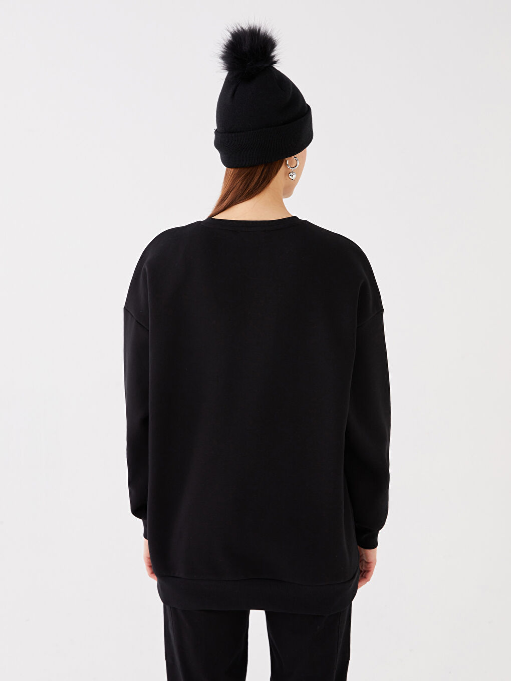 LCW Vision Yeni Siyah Bisiklet Yaka Oversize Kadın Sweatshirt - 4