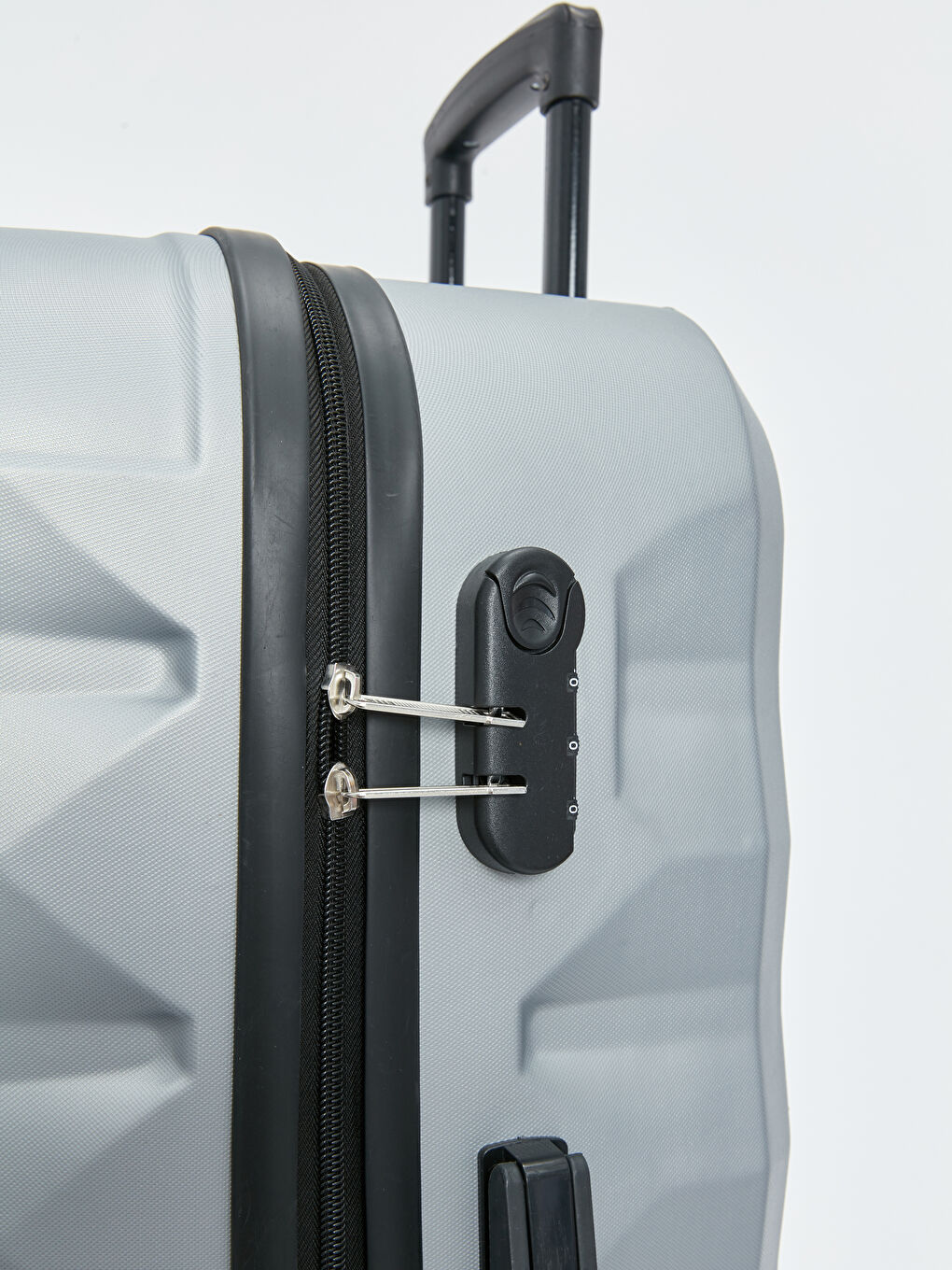 Gri Kilit Detaylı Küçük Boy Valiz-4