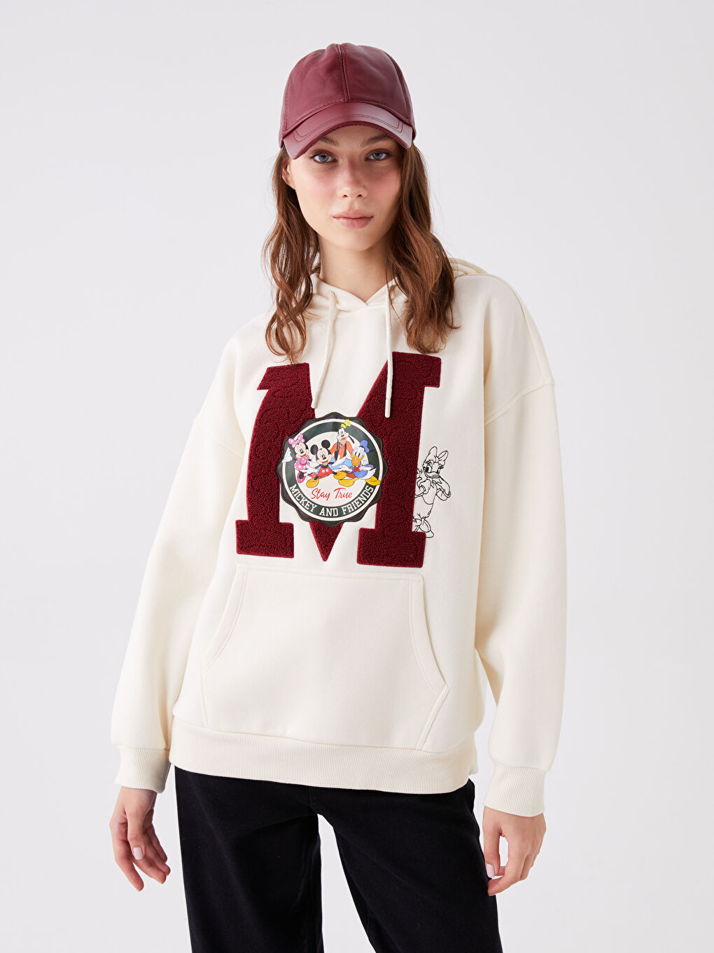 LCW Vision Krem Rengi Mickey ve Arkadaşları Baskılı Oversize Kadın Kalın Hoodie - 1