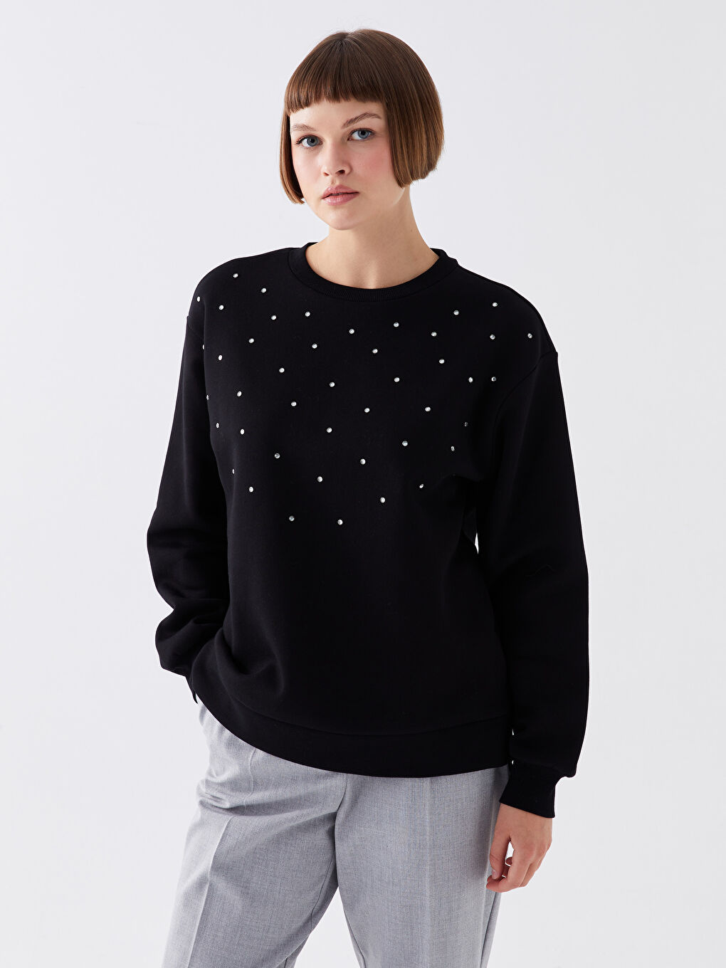 Siyah Bisiklet Yaka Taşlı Uzun Kollu Kadın Sweatshirt