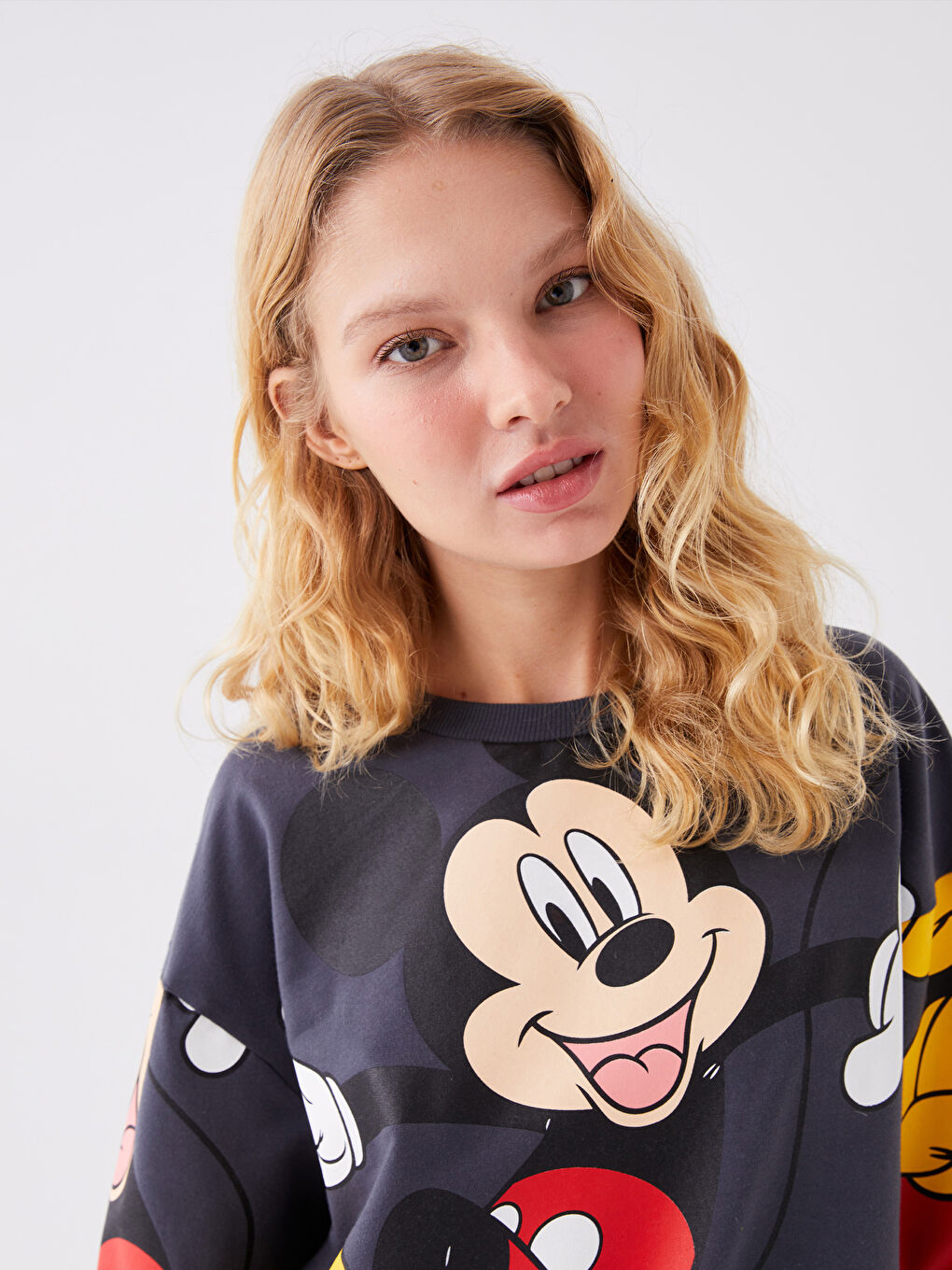 XSIDE Antrasit Bisiklet Yaka Mickey Mouse Baskılı Uzun Kollu Kadın Sweatshirt - 1