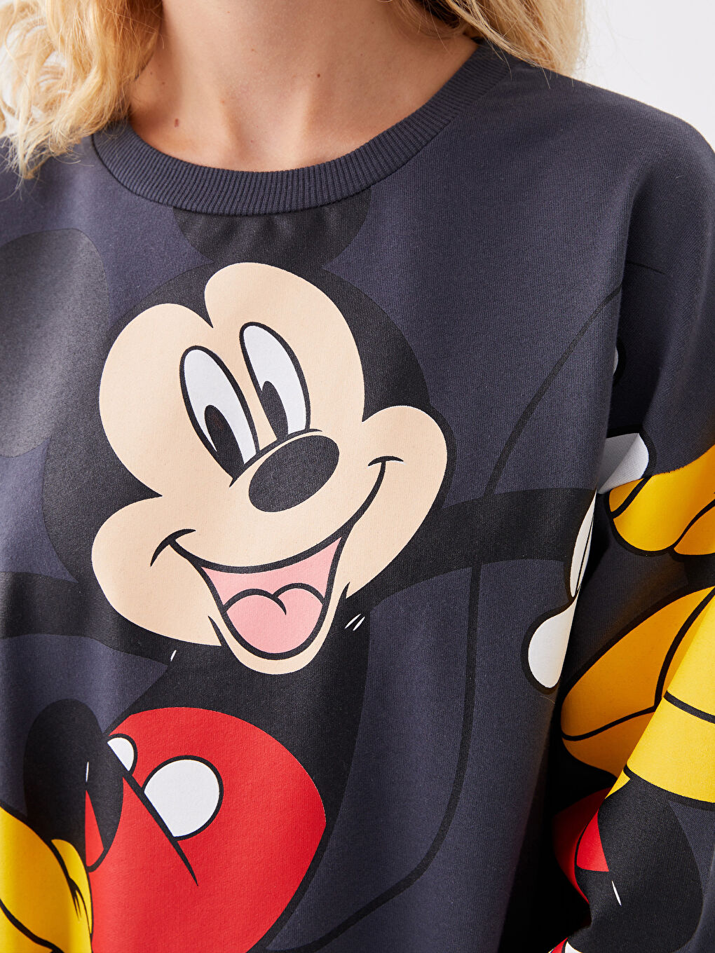 XSIDE Antrasit Bisiklet Yaka Mickey Mouse Baskılı Uzun Kollu Kadın Sweatshirt - 3