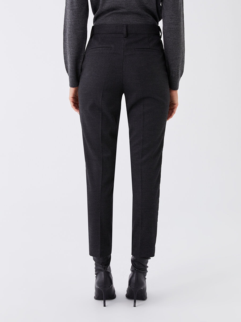 LCWAIKIKI Basic Pantalon Slim Fit Uni pour Femmes -W3CR30Z8-L8N