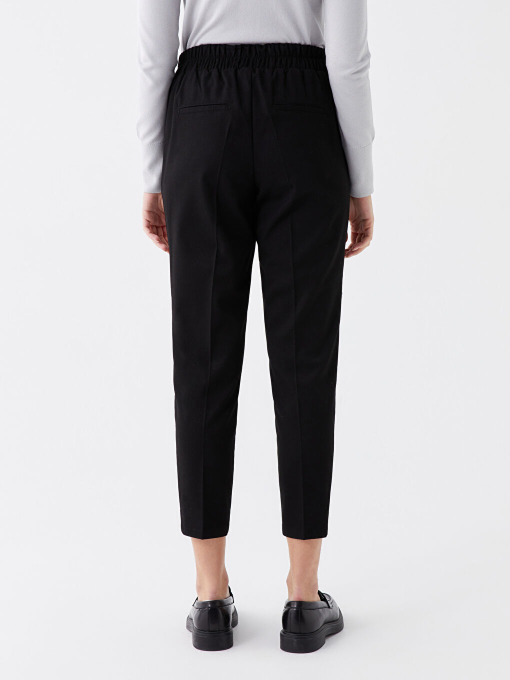 Pantalone sa elastičnim strukom, standardnog kroja za žene-3