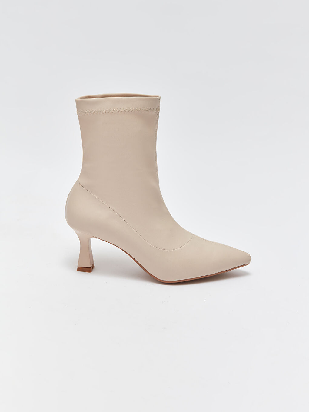 Ekru Deri Görünümlü Kadın Topuklu Bot-2