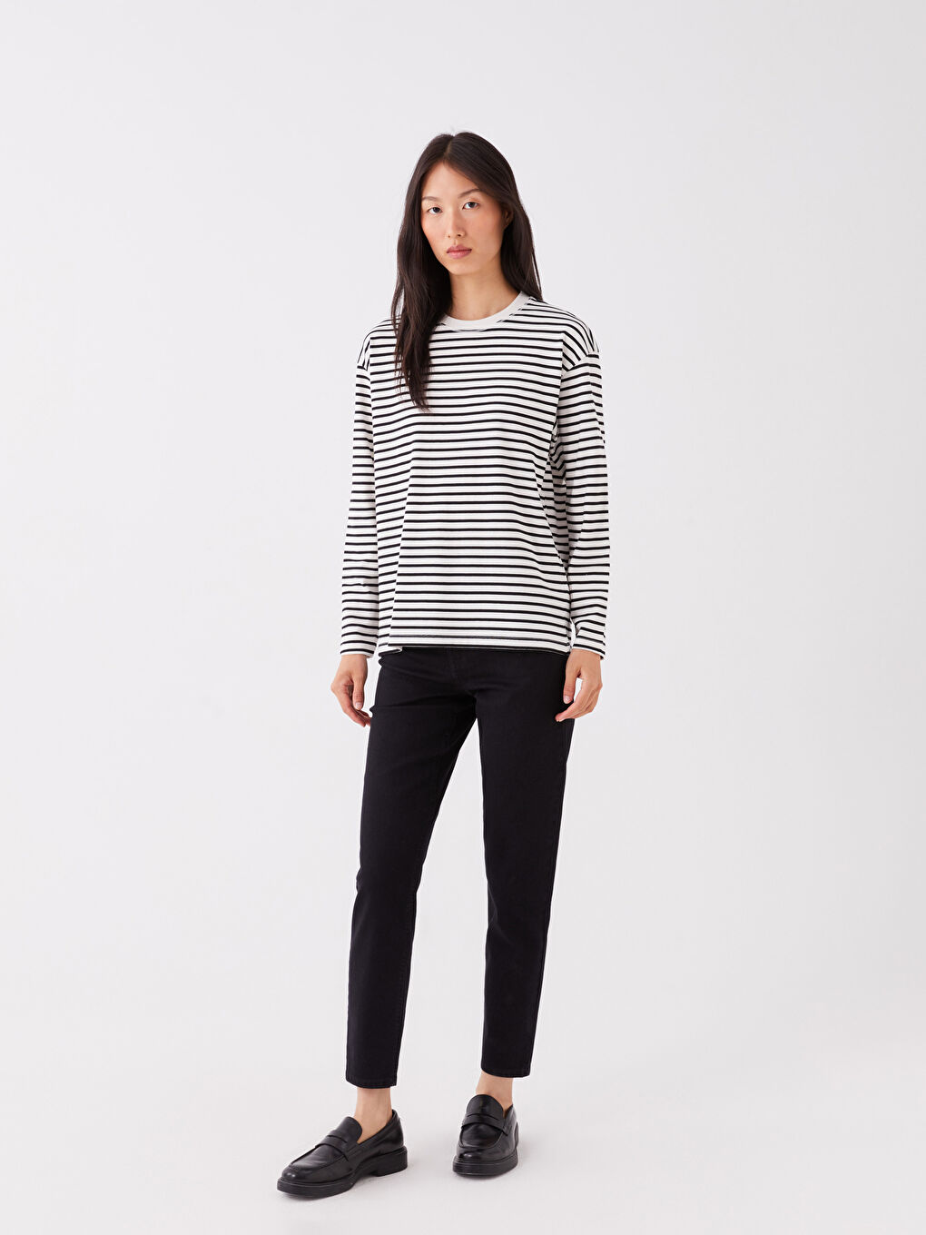 Siyah Bisiklet Yaka Çizgili Uzun Kollu Kadın Sweatshirt-1