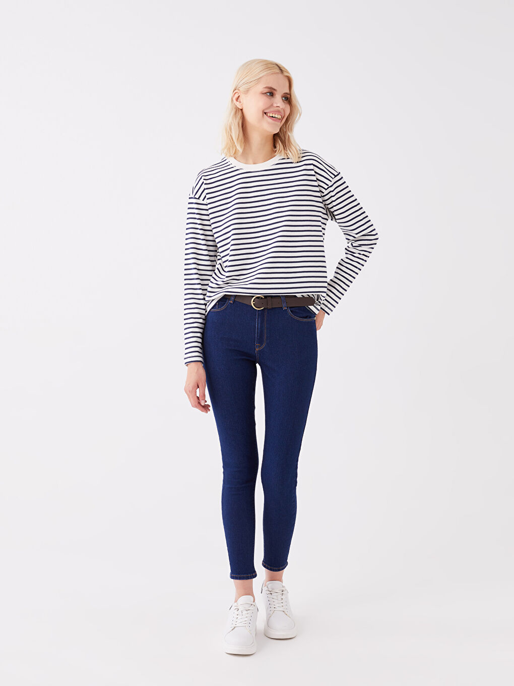 Lacivert Bisiklet Yaka Çizgili Uzun Kollu Kadın Sweatshirt-2