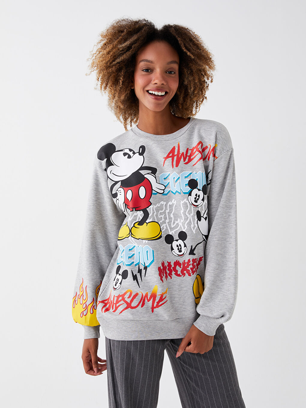 XSIDE Gri Bisiklet Yaka Mickey Mouse Baskılı Uzun Kollu Oversize Kadın Sweatshirt - 1