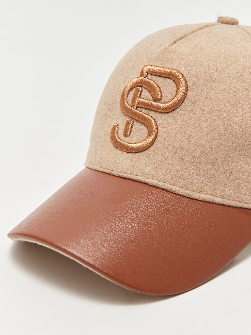 Kahverengi Yazı Nakışlı Kadın Kep Şapka-4