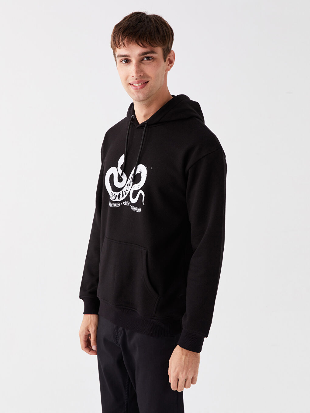 LCW Casual Yeni Siyah Uzun Kollu Baskılı Erkek Hoodie - 1