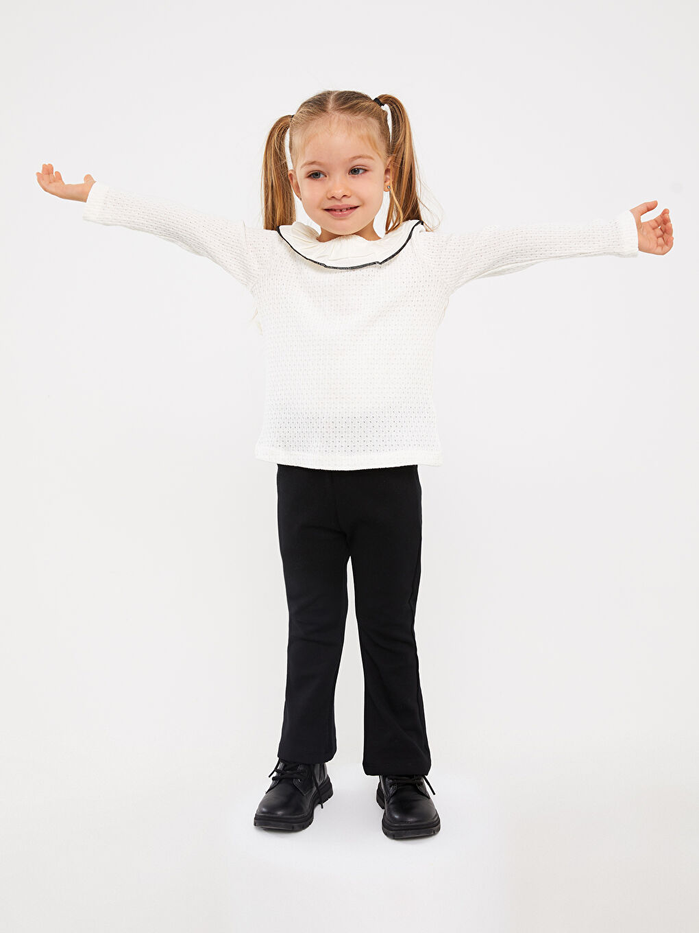 Ekru Bisiklet Yaka Uzun Kollu Kız Bebek Tişört-1