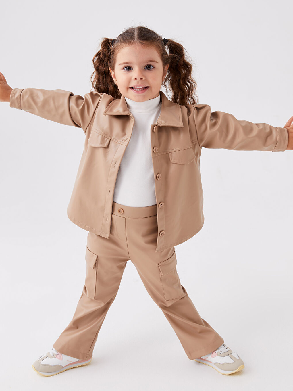 Bej Kız Bebek Deri Görünümlü Gömlek-1