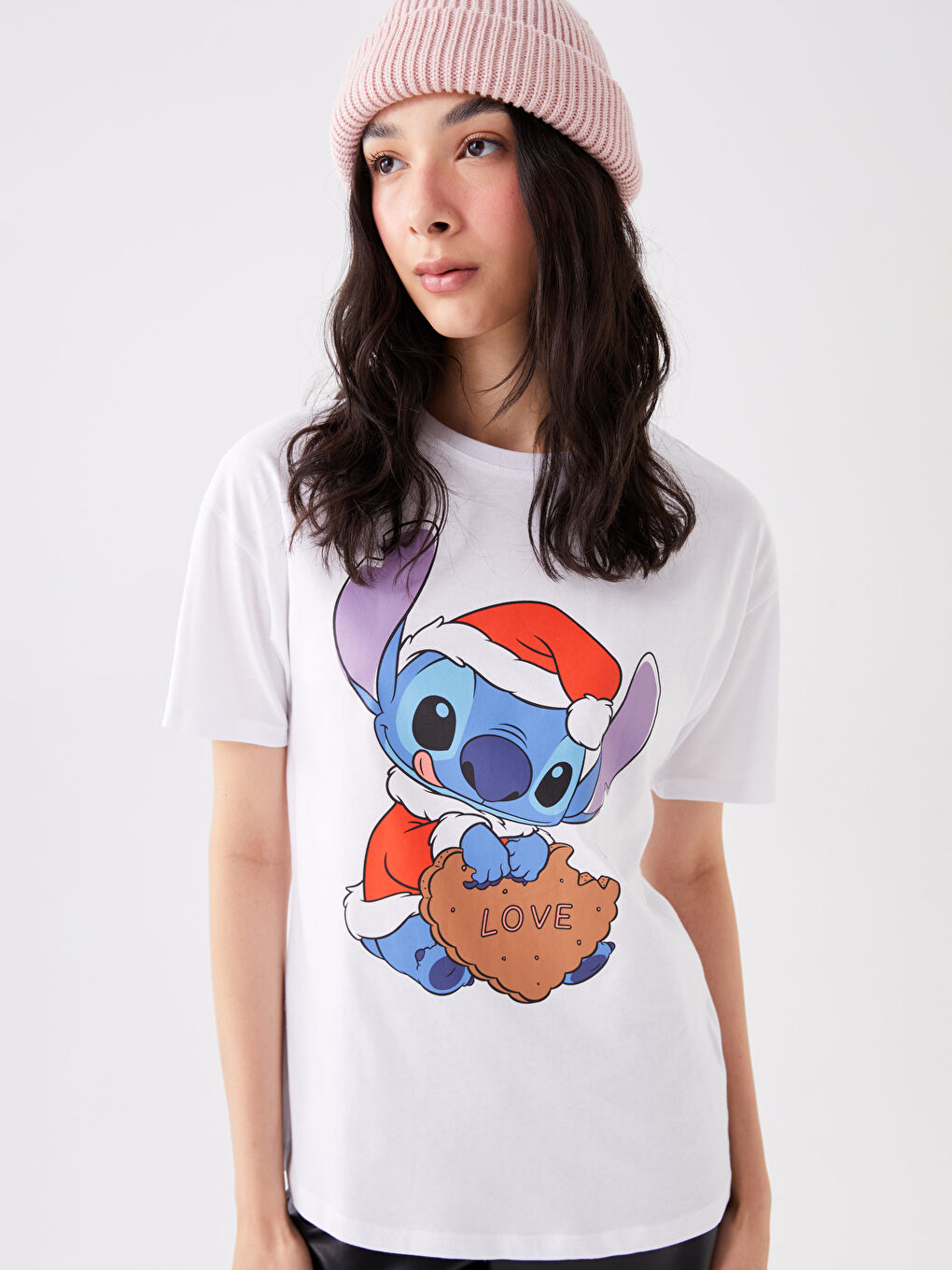 Beyaz Bisiklet Yaka Lilo ve Stitch Baskılı Kısa Kollu Kadın Tişört-1