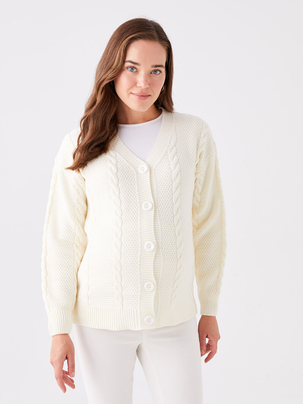 LCWAIKIKI Maternity كارديجان حوامل تريكو بكم طويل و ياقة على شكل حرف V ونقشة ذاتية -W3CV76Z8-R9J