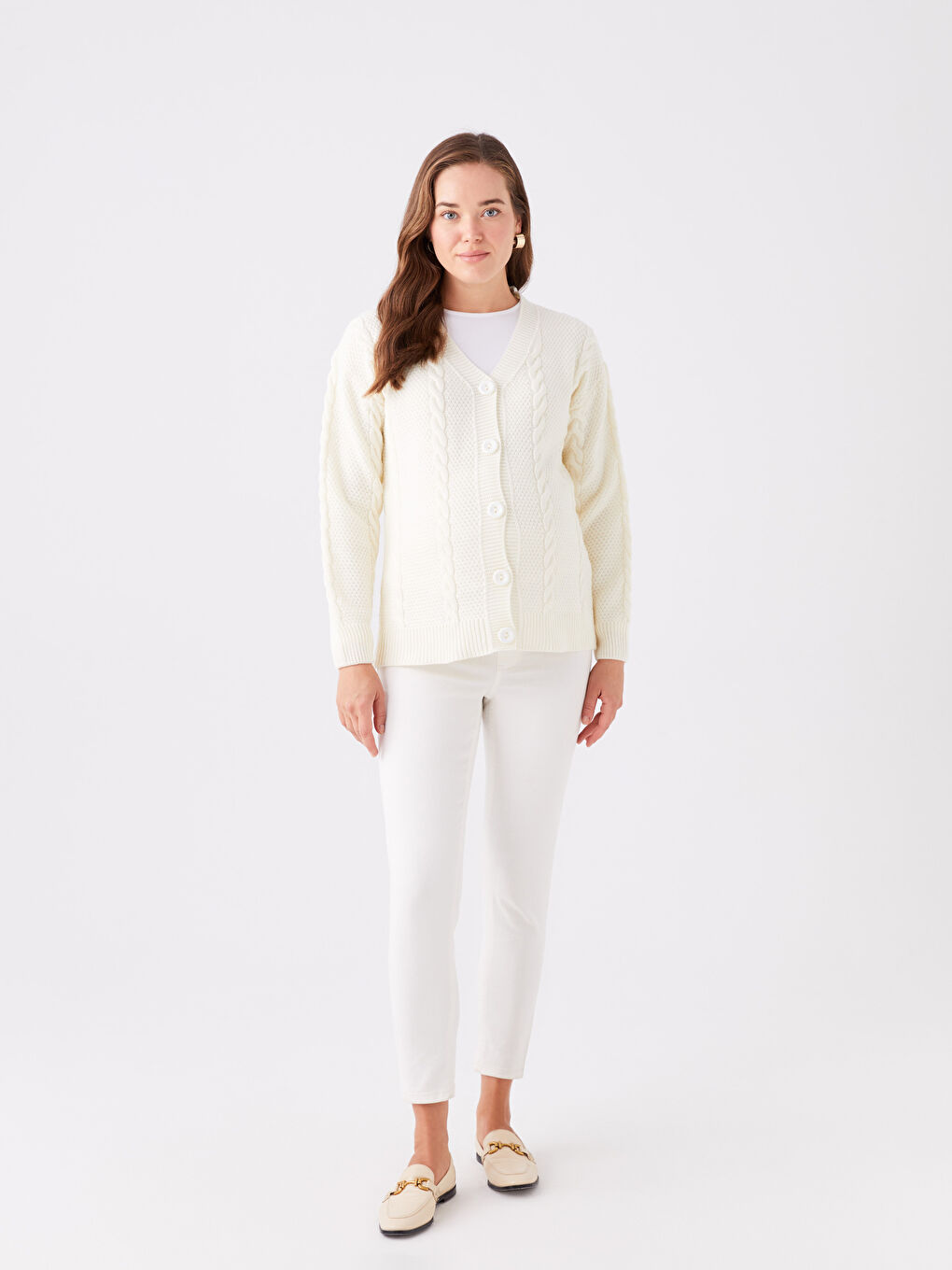 LCWAIKIKI Maternity كارديجان حوامل تريكو بكم طويل و ياقة على شكل حرف V ونقشة ذاتية -W3CV76Z8-R9J
