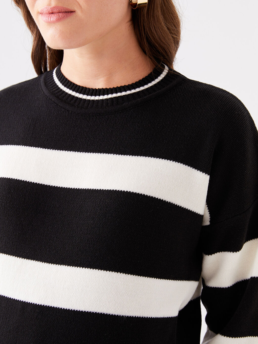 Pull-over de maternité à manches longues en tricot avec col rond et bloc de couleurs-3
