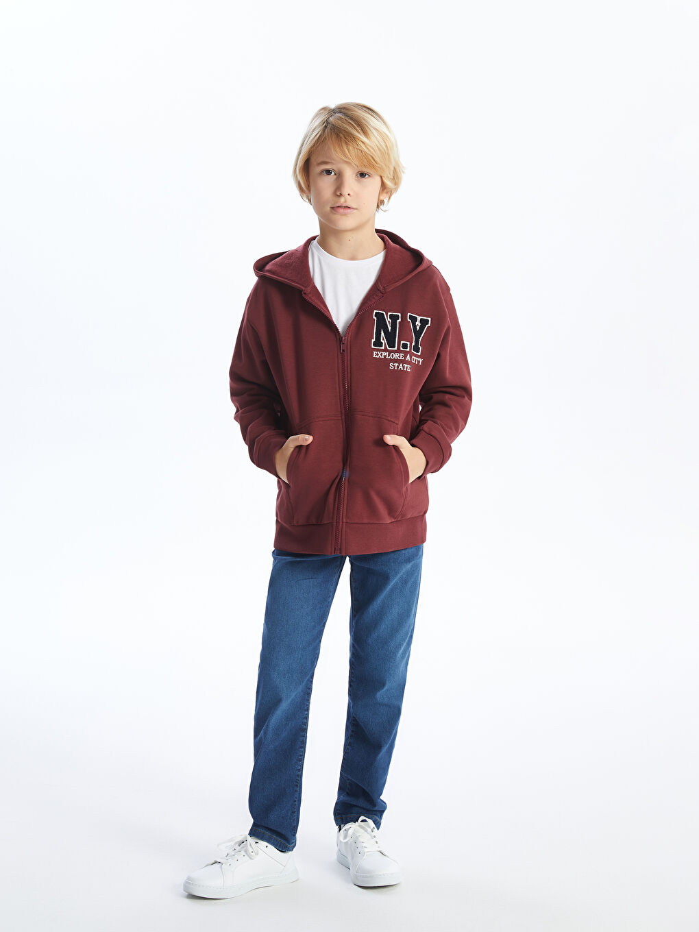 LCW Kids Bordo Kapüşonlu Baskılı Uzun Kollu Erkek Çocuk Fermuarlı Sweatshirt