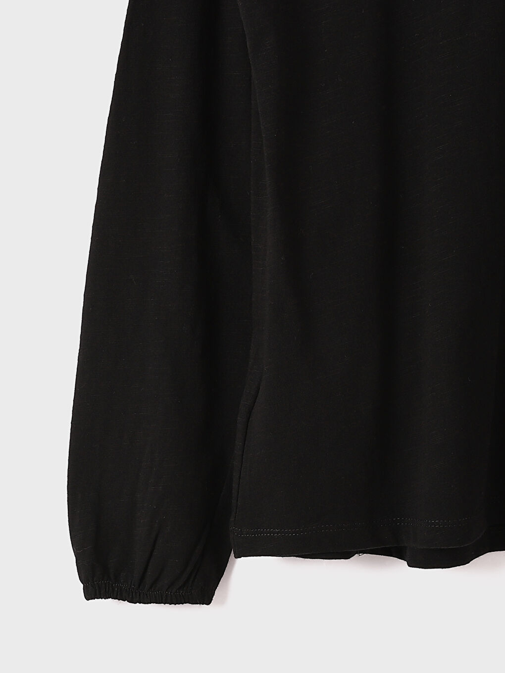 بلوزة كم طويل مطرزة بياقة مربوطة للسيدات-3