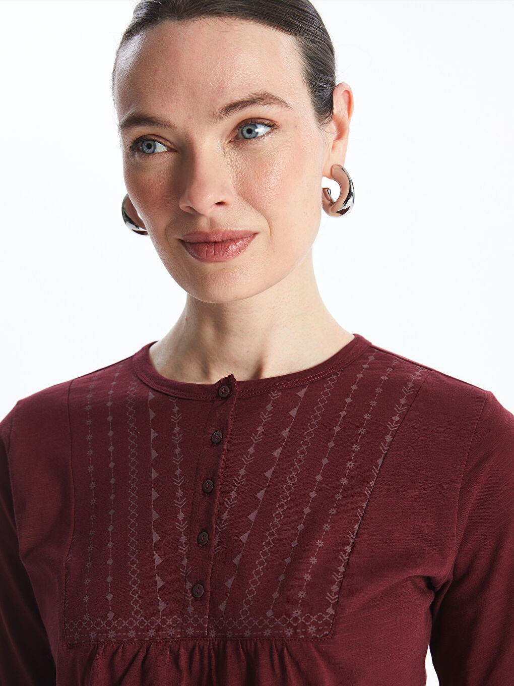 بلوزة كم طويل منقوشة بياقة دائرية للسيدات-1