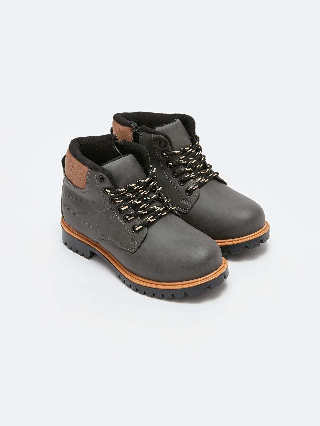 Antrasit Deri Görünümlü Erkek Çocuk Bot