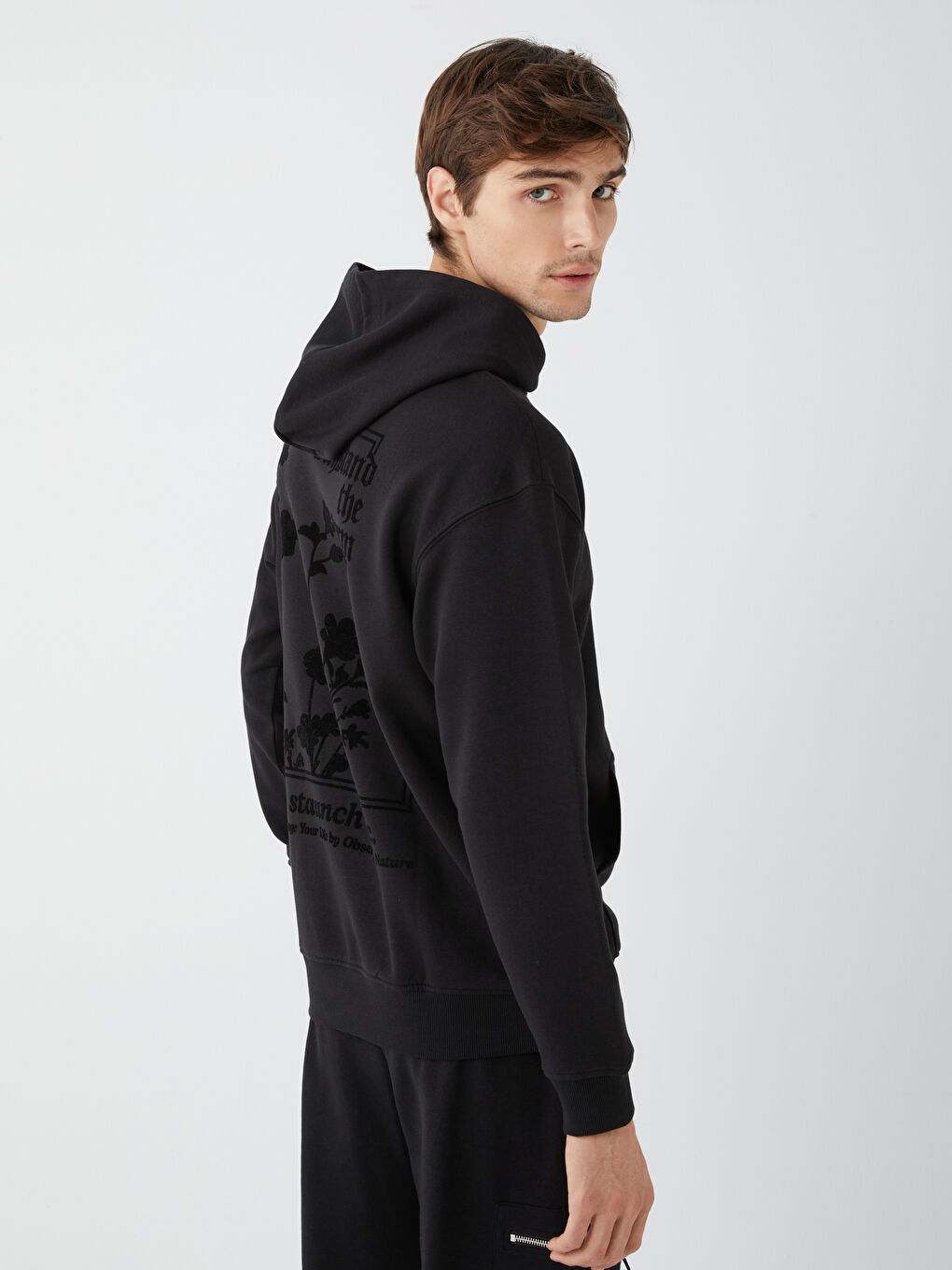 LCW Casual Yeni Siyah Uzun Kollu Baskılı Erkek Hoodie