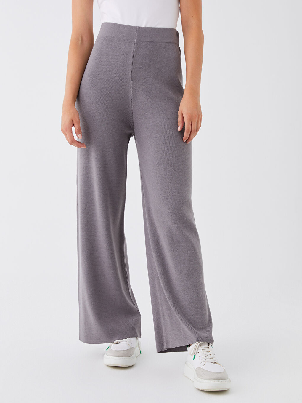 Gri Beli Lastikli Düz Geniş Paça Kadın Triko Pantolon-1