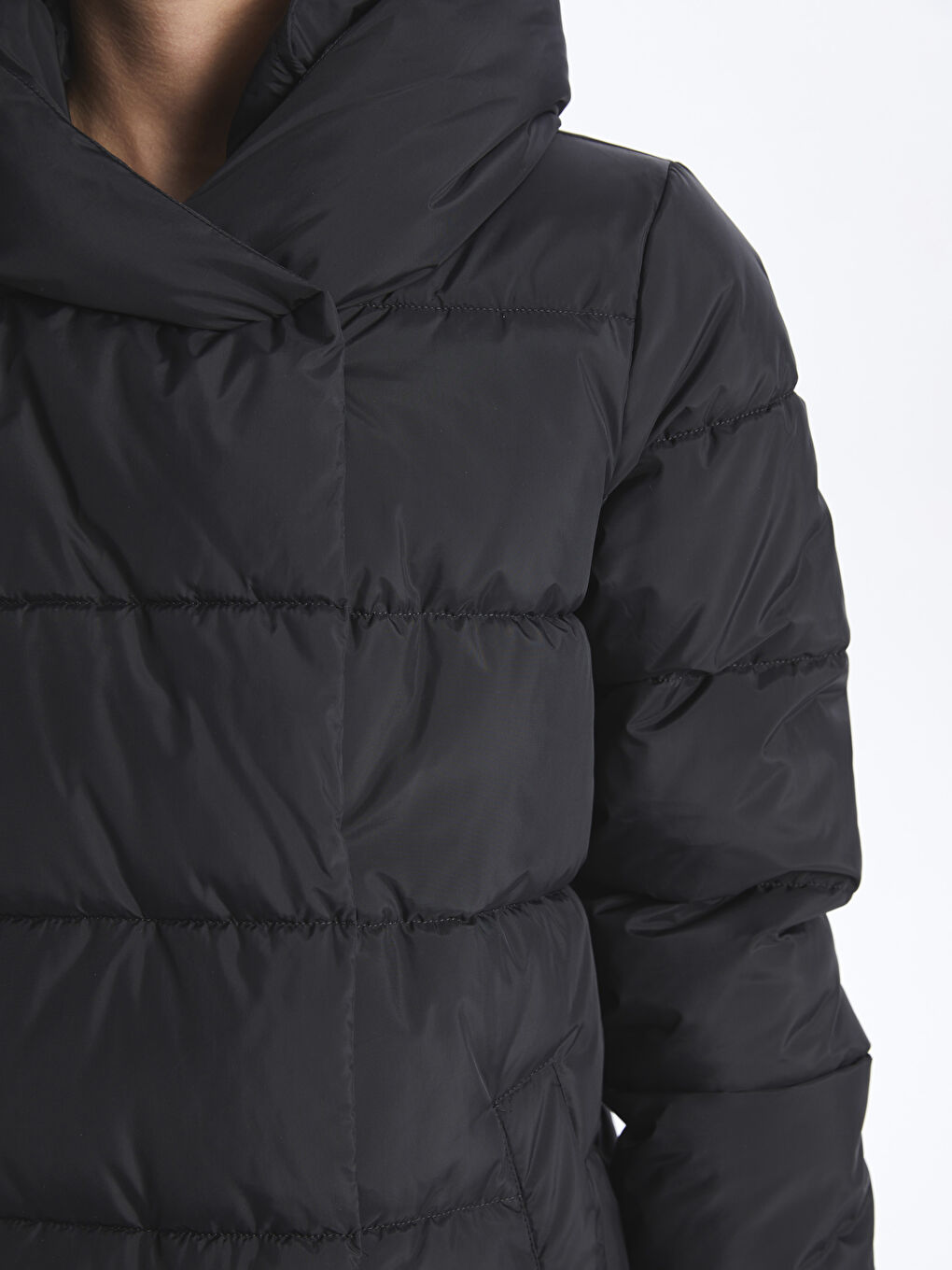 Women's Hooded Plain Puffer Coat-3
