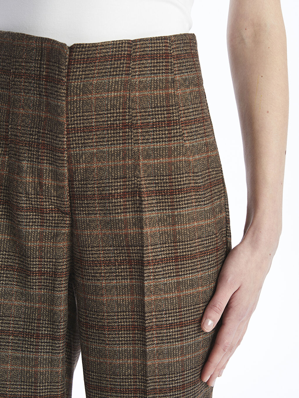 High Waist Carrot Fit Plaid Women's Trousers-1
