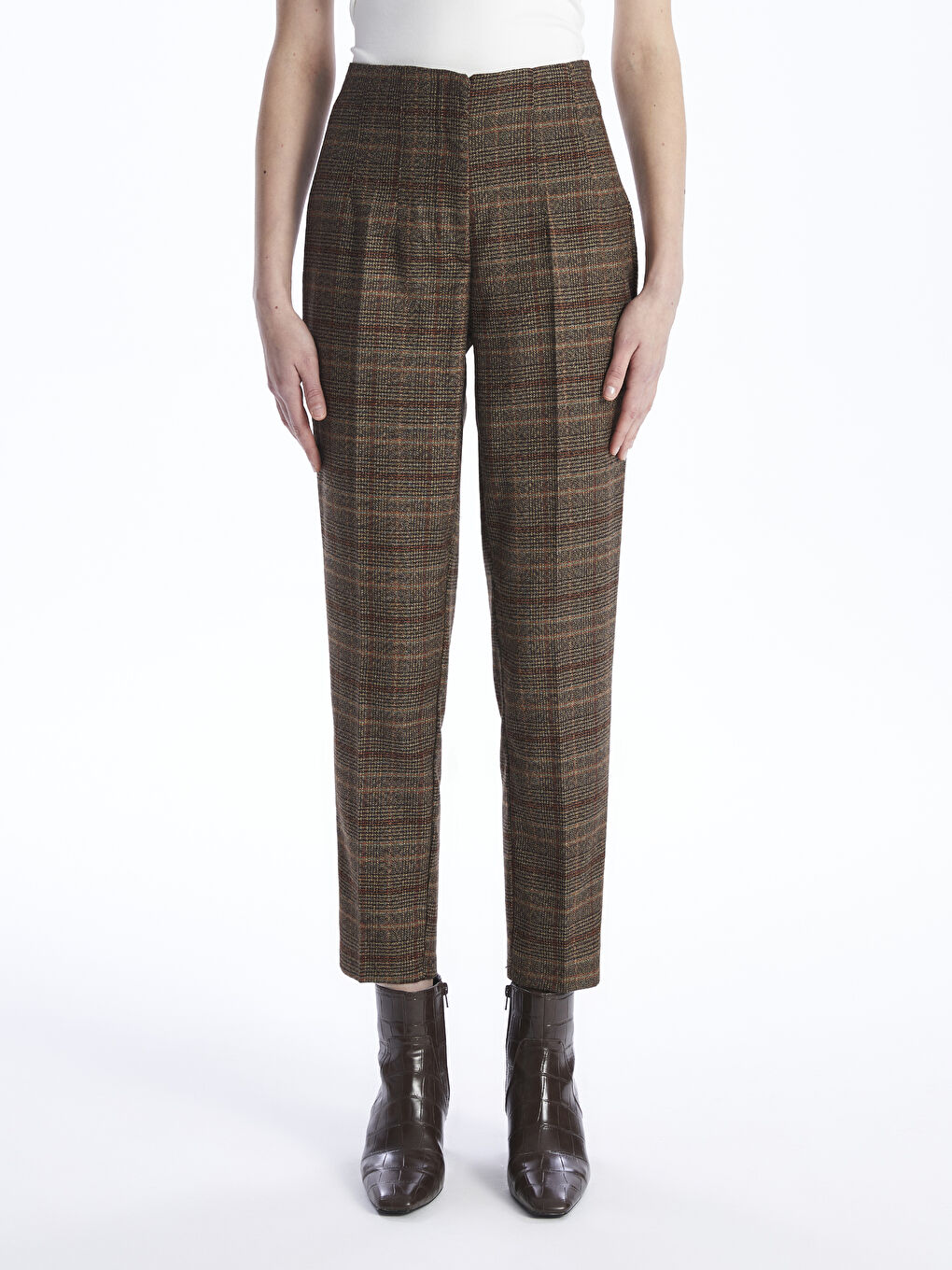 High Waist Carrot Fit Plaid Women's Trousers-2