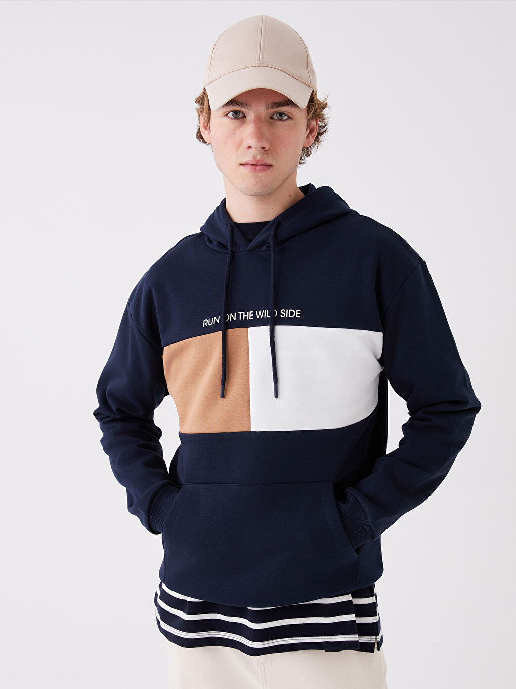 LCW Casual Lacivert Uzun Kollu Baskılı Erkek Hoodie - 1