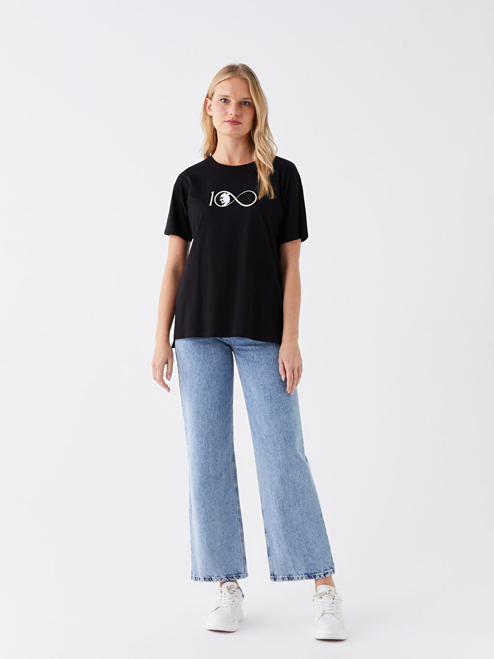 Siyah Bisiklet Yaka Atatürk Temalı Kadın Tişört-1