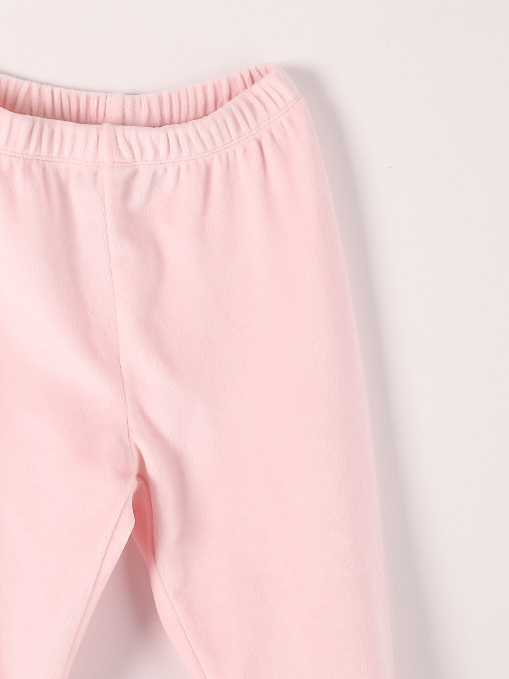 طقم بيجامة قطيفة بياقة دائرية للبنات-7