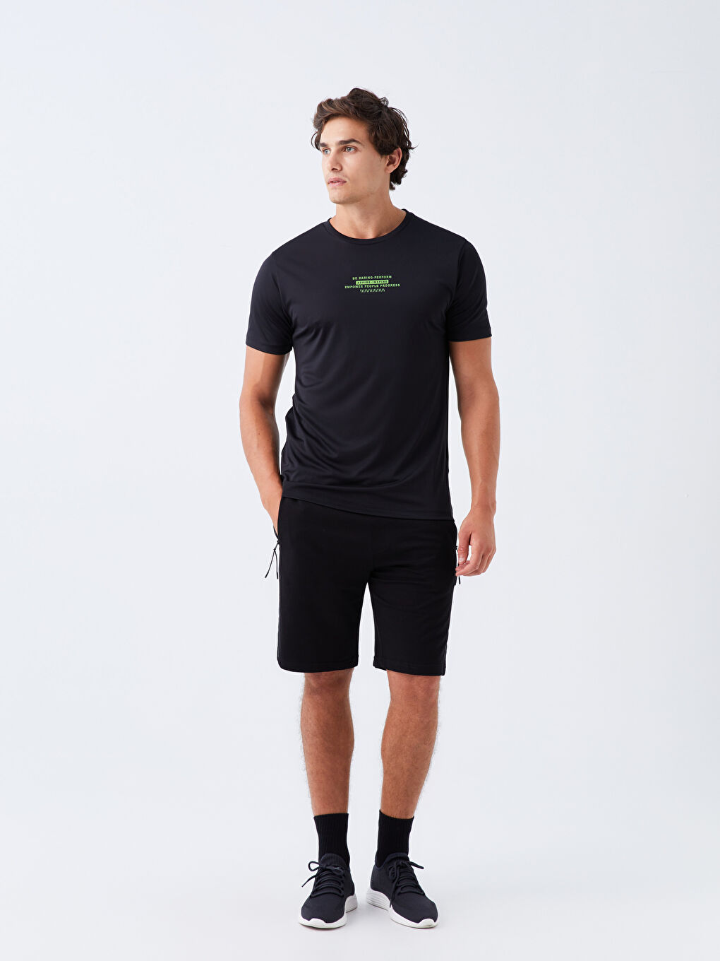 Siyah Bisiklet Yaka Kısa Kollu Erkek Spor Tişört-1