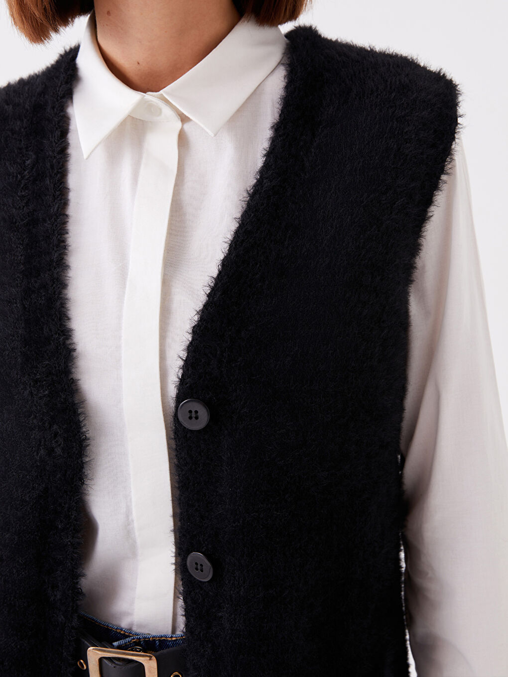 Siyah V Yaka Kadın Triko Yelek-3